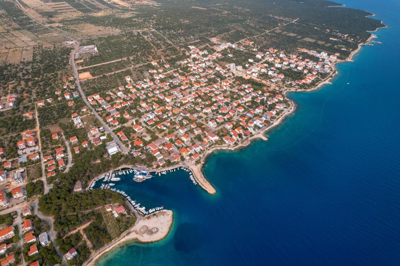 Apartments By The Sea Mandre, Pag - 6507 Kolan Exterior foto